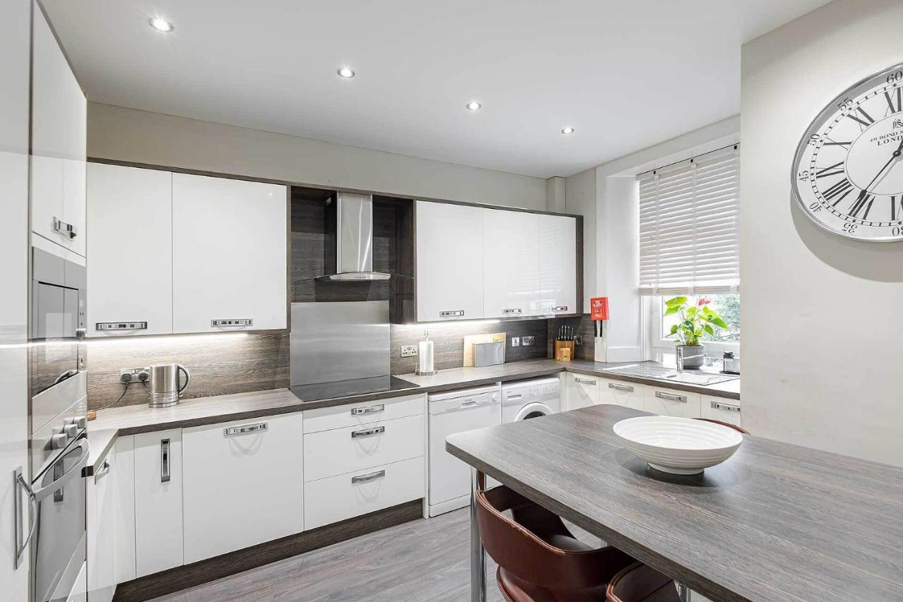 Carmel Apartments Falkirk Phòng bức ảnh