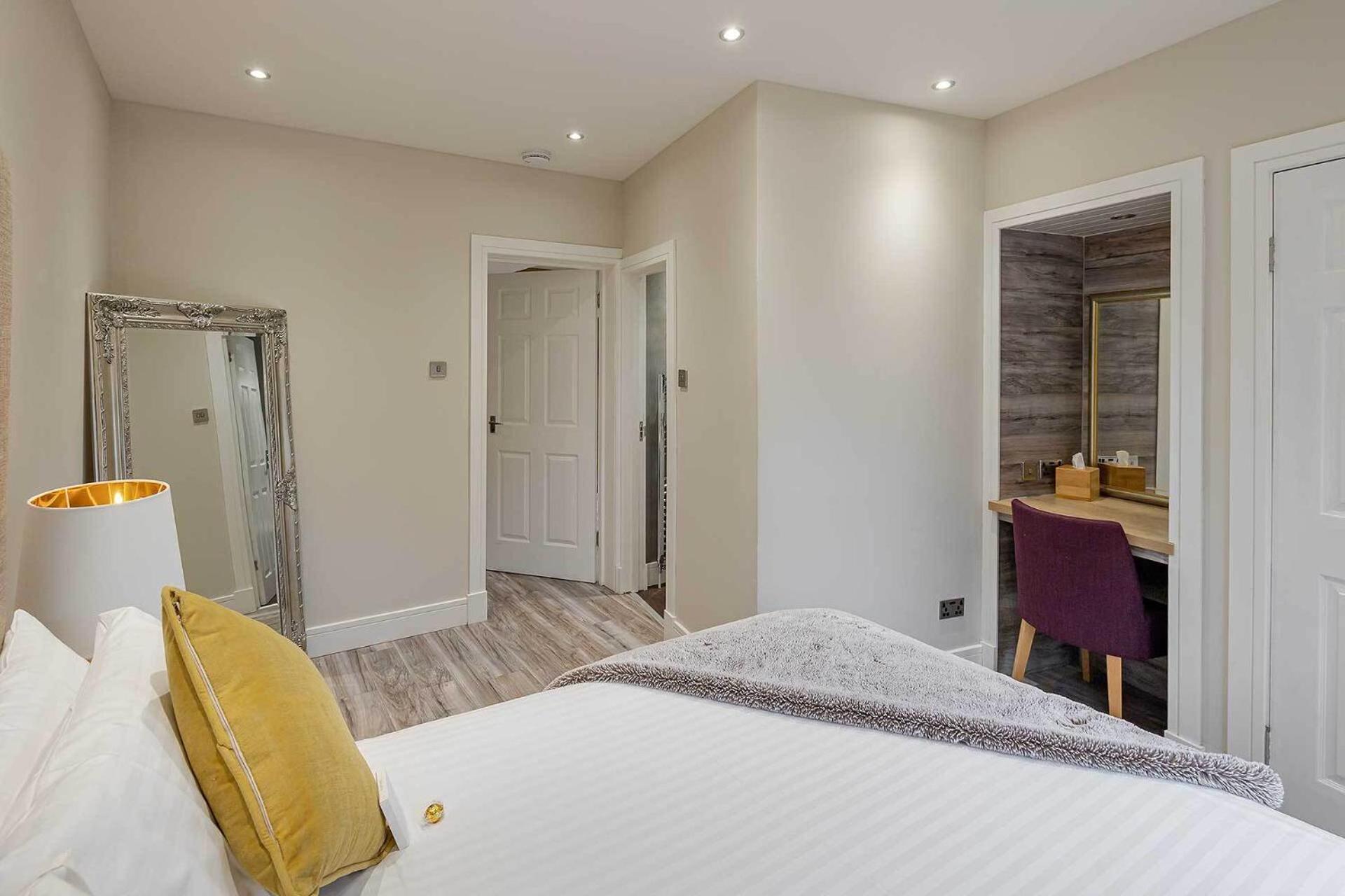 Carmel Apartments Falkirk Phòng bức ảnh